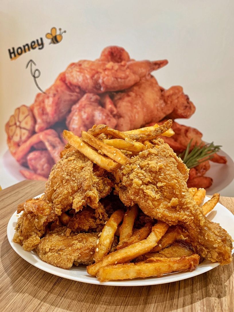NENE CHICKEN「蜂蜜蒜脆薯炸雞」與韓同步登場