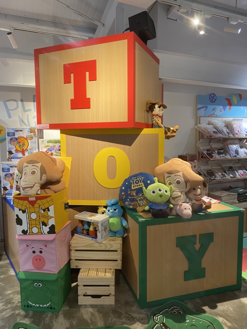 玩具總動員經典場景現身CAFE!N!「Toy Story House」登場