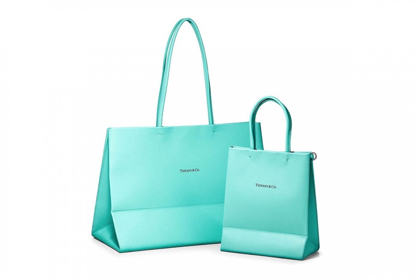 Tiffany & Co 推出紙袋造型托特包！