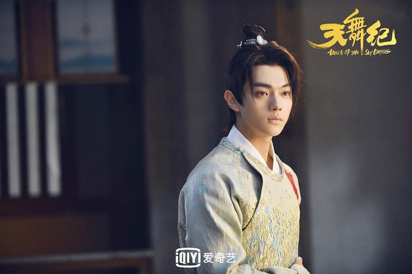 七月熱播陸劇男主角1:許凱 飾演《天舞紀》李玄