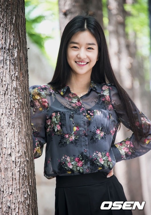 徐睿知髮型合集2:出道就是柔順黑長直,清純的鄰家女孩!