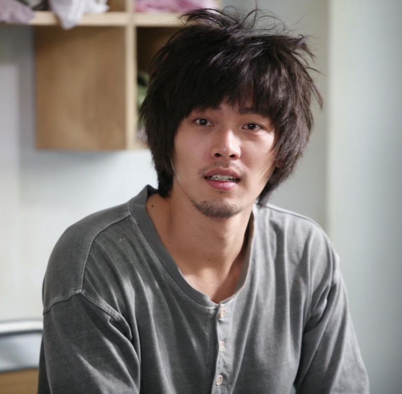 玄彬身材變化史4:《我很幸福》演妄想症患者,捨棄所有肌肉