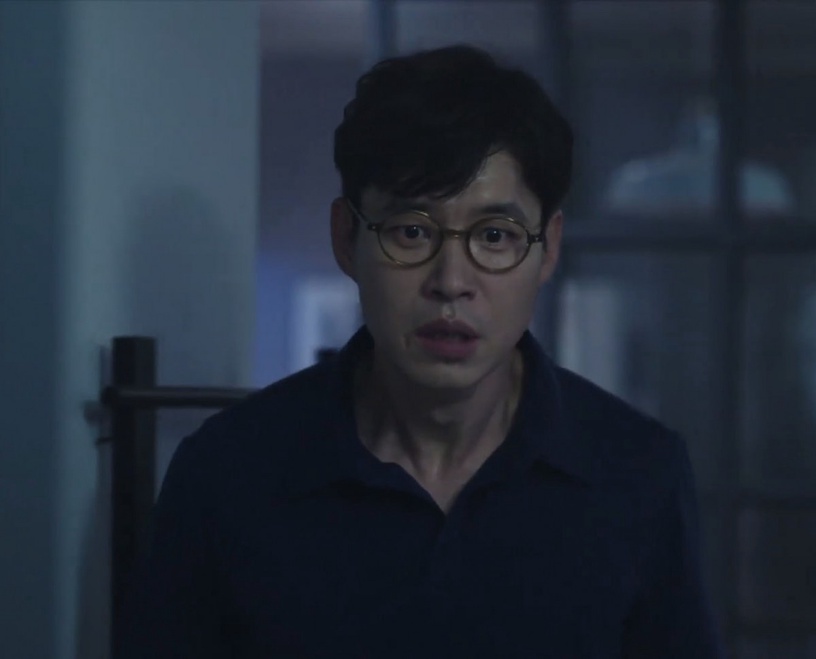 《優雅的朋友們》第1集祭出懸疑兇殺案!死者浴血躺浴室,男主是兇手?
