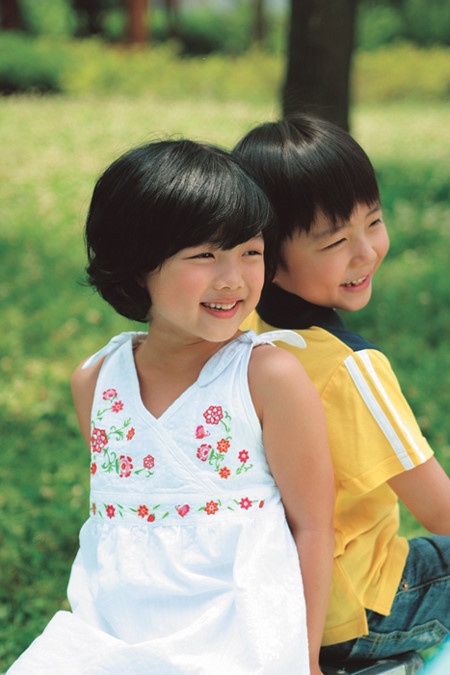 金裕貞6歲就入圍最佳新人!小時候就是戲精,靈氣滿滿