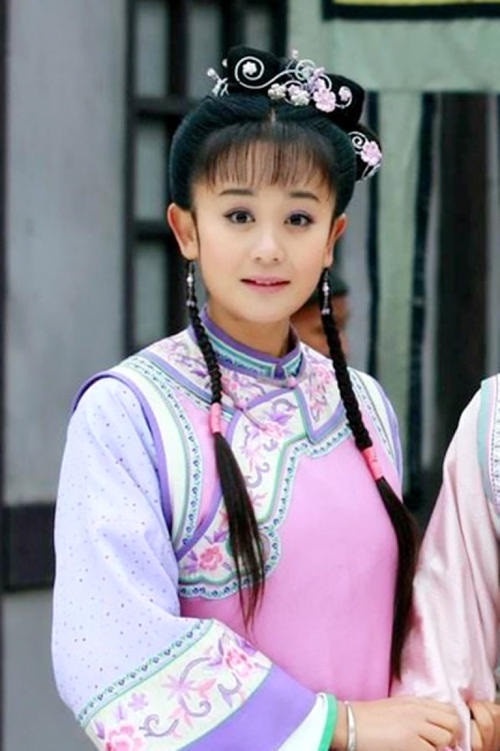 《乘風破浪的姐姐》後宮寵妃角色5:海陸 飾演《新還珠格格》夏紫薇
