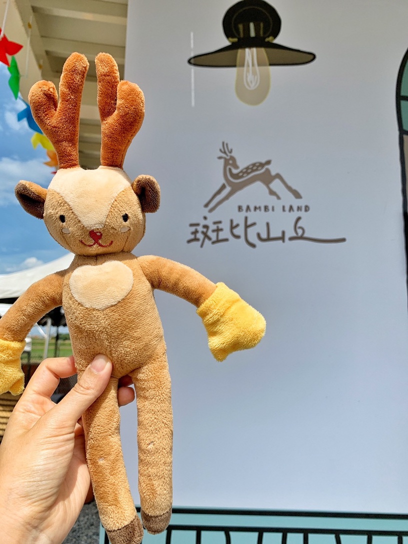超萌小鹿現身宜蘭伯朗大道,限定一日風箏節必去