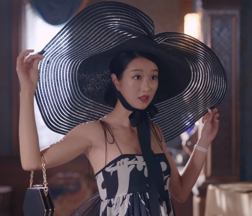 徐睿知《雖然是精神病但沒關係》浮誇大帽子!網友:像「蓋飯菜的罩子」