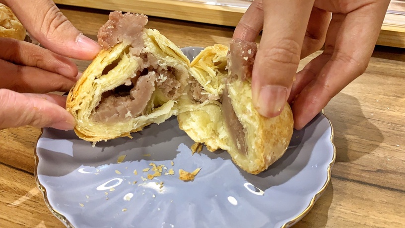 全家便利商店推「現烤點心」,現烤可頌、千層餅限店登場