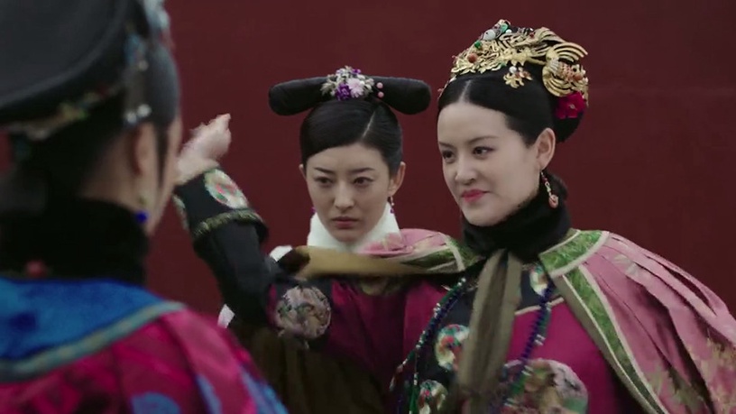 《如懿傳》扇耳光名場面5:金玉妍霸氣教訓阿箬