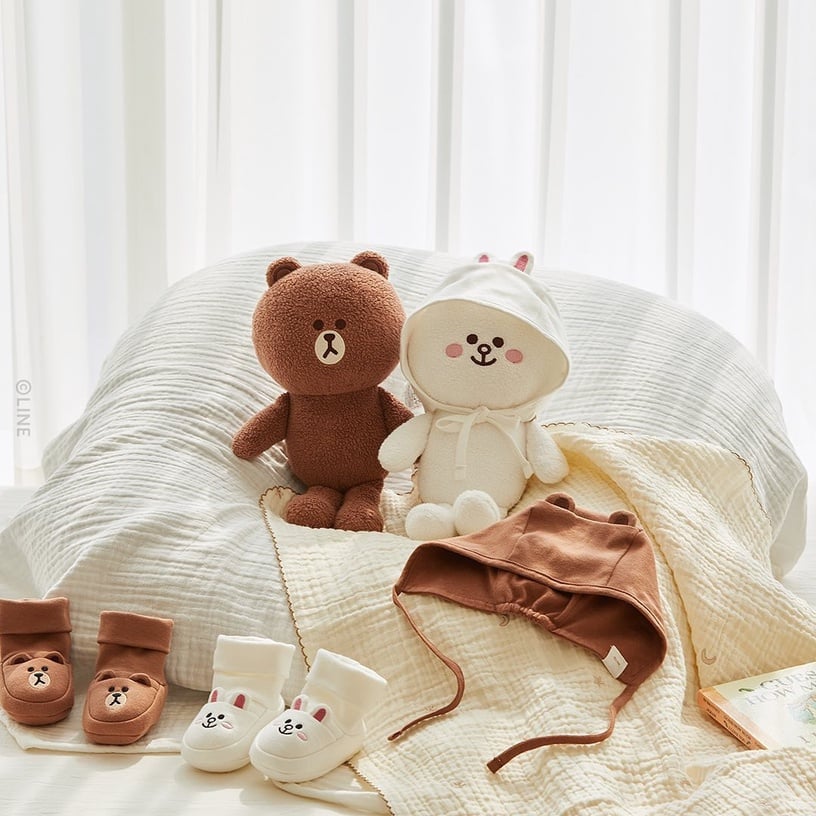 送禮首選!Line Friends「寶寶用品」上市,讓超萌熊大鞋襪、玩偶陪寶寶成長!