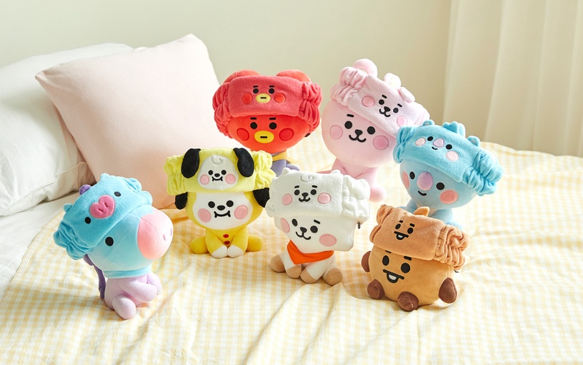 BT21推出全新超萌「BT21寶寶頸枕&髮帶」,還有實用手鏡、零錢包通通必收