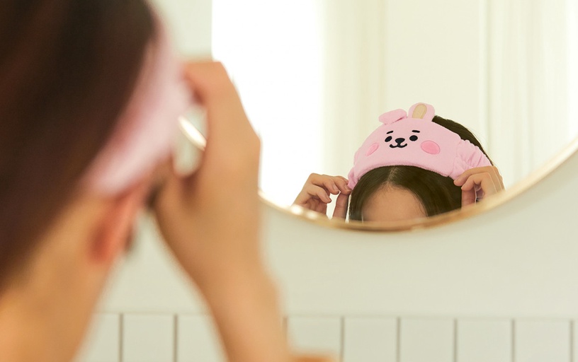 BT21推出全新超萌「BT21寶寶頸枕&髮帶」,還有實用手鏡、零錢包通通必收