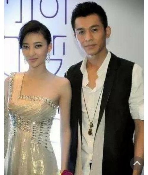 《乘風破浪的姐姐》精彩情史7:王麗坤