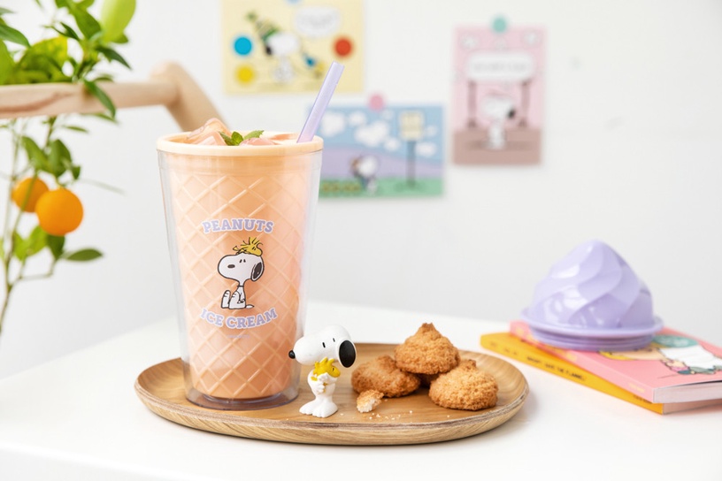 「史努比冰淇淋環保杯」夢幻登場,紫色冰淇淋+甜筒史努比杯身,還有漫畫風史努比款
