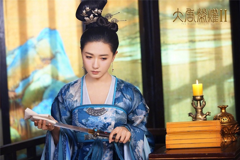 《乘風破浪的姐姐》心機女反派角色6:萬茜《大唐榮耀》