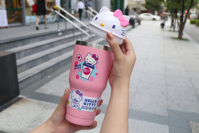 85ºC「Hello Kitty造型隨手杯」大頭杯加價購