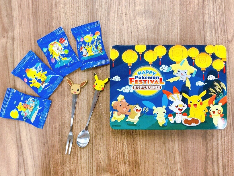KItty大頭變肩背包!7-11推「Hello Kitty造型禮盒」,加碼米奇、寶可夢等5款也超可愛