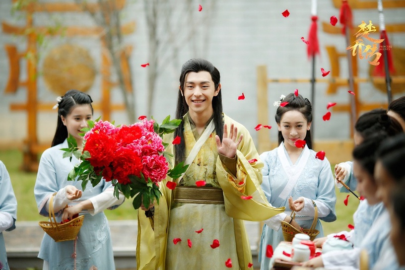 擁有三部高知名度代表作的潛力男星8:鄧倫《因為遇見你》、《楚喬傳》、《香蜜沉沉燼如霜》
