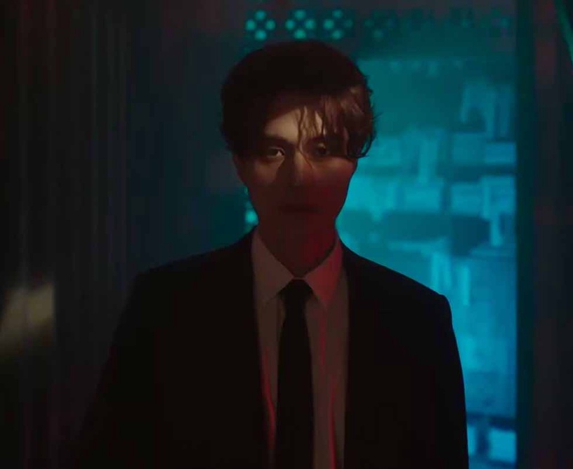 《九尾狐傳》最新預告公開!李棟旭誘惑拉領帶,「異色瞳孔」好邪魅