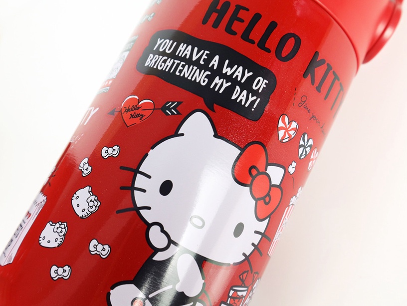 Kitty控必備!7-11推出「Hello Kitty手提燜燒罐」4款手繪風圖騰,就在這天開賣