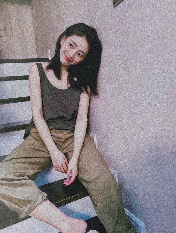 《以家人之名》女演員私服4:王薇 飾演 杜鵑