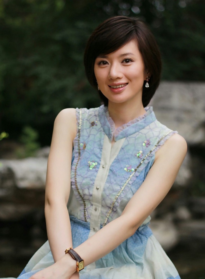 《以家人之名》女演員私服6:苑冉 飾演 賀梅