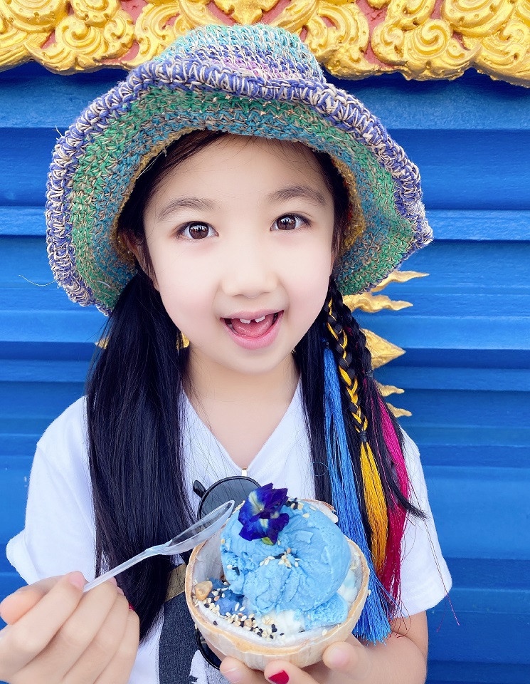 《以家人之名》女演員私服9:叢尚 飾演 幼年李尖尖