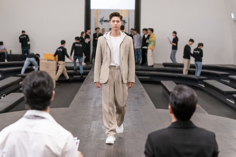 2020九月Netflix片單!羅伯派汀森《神棄之地》,《#Alive》、《青春紀錄》韓劇迷必追