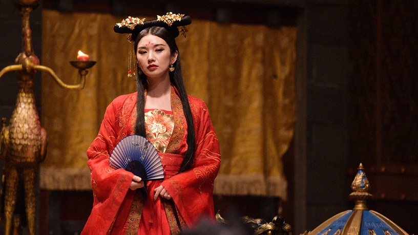 《以家人之名》演員古裝vs時裝:苑冉(賀梅)《傾世妖顏》