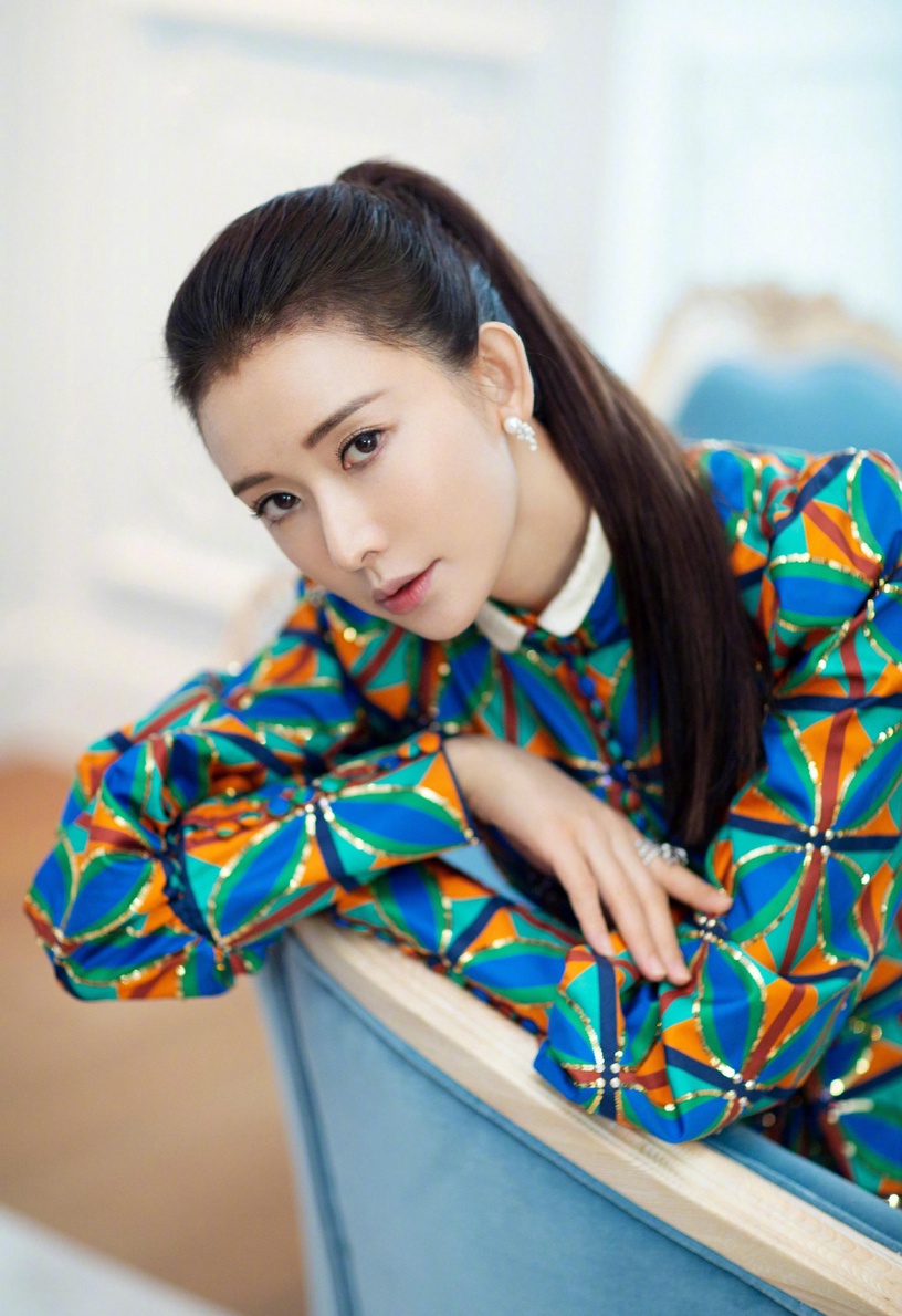 林志玲15句關於愛的語錄:「人總容易在愛情裡迷失,但,愛情不應該讓人失去自我。」