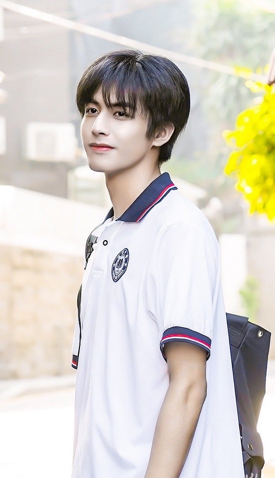 陸劇男星穿校服2:宋威龍《以家人之名》