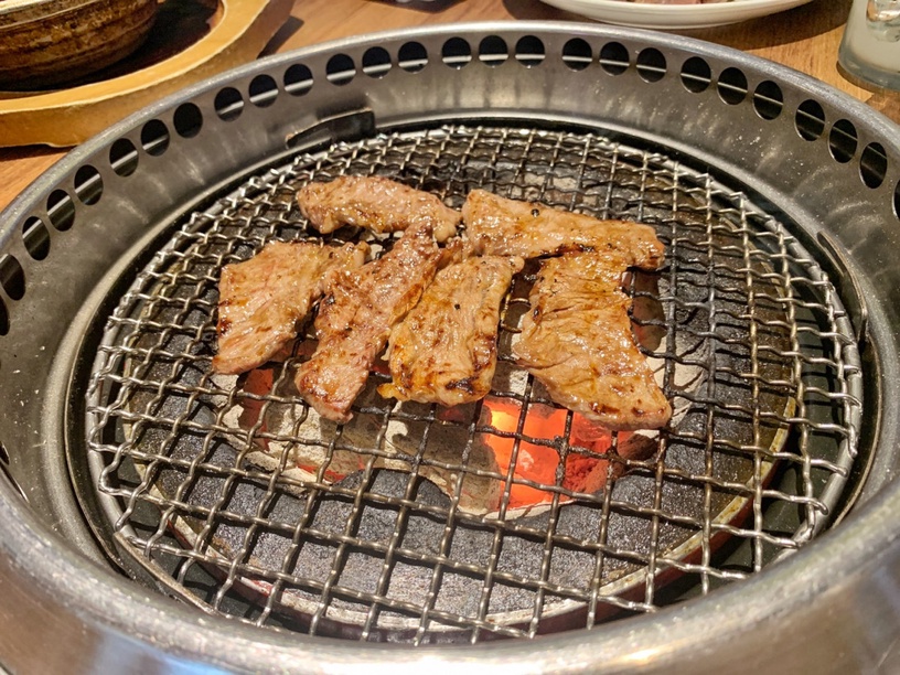 中秋就是要烤肉!乾杯集團推「中秋烤肉套餐」,和牛、伊比利豬讓你吃到過癮!