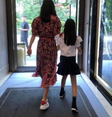 《Alice愛麗絲》金喜善曾因女兒顏值不高,陷入整容爭議!