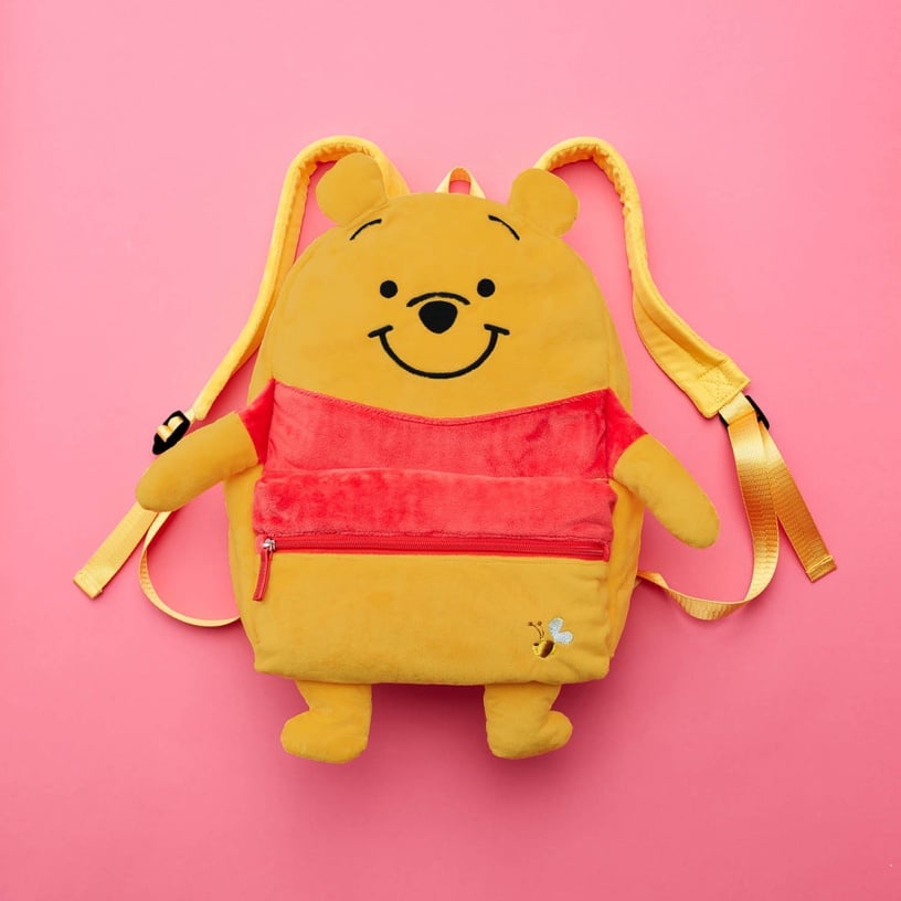 迪士尼「小熊維尼娃娃背包」3,990日元（約NT$1,100）
