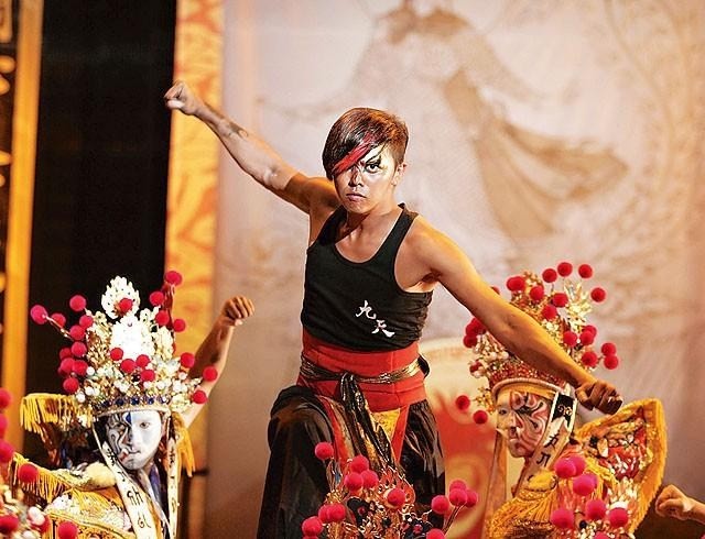 小鬼黃鴻升生前感人事蹟4:超敬業!玩遊戲玩到流鼻血,繼續微笑