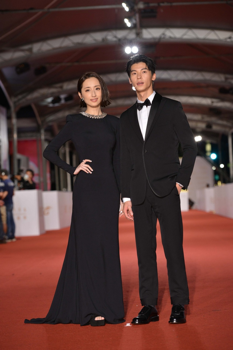 2020第55屆金鐘獎亮點1:《想見你》成大贏家!許光漢擁抱柯佳嬿,網超感動