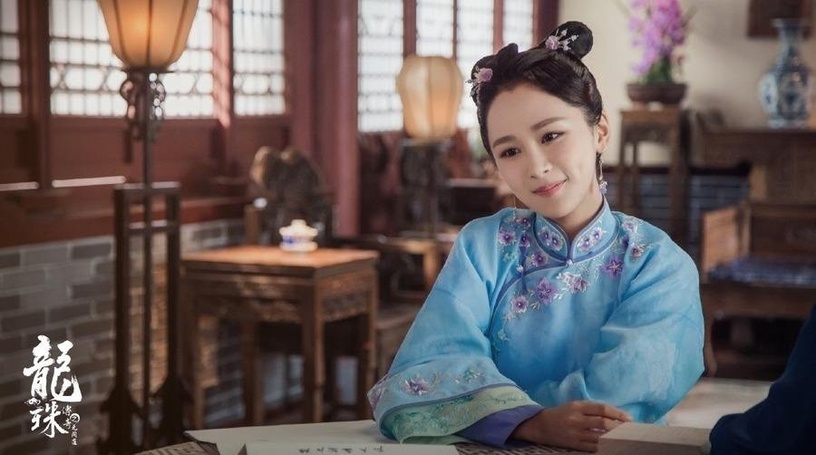 頂流小花的清宮劇造型2:楊紫 飾演《龍珠傳奇之無間道》李易歡