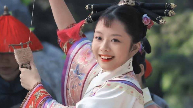 頂流小花的清宮劇造型7:譚松韻 飾演《甄嬛傳》方淳意