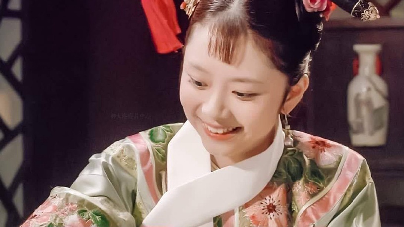 頂流小花的清宮劇造型7:譚松韻 飾演《甄嬛傳》方淳意