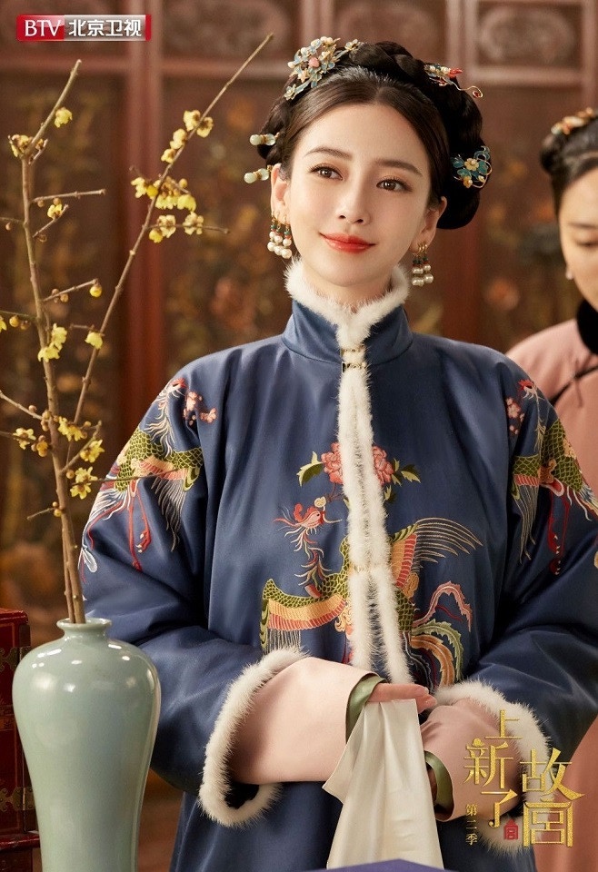 頂流小花的清宮劇造型8:楊穎Angelababy《上新了·故宮》