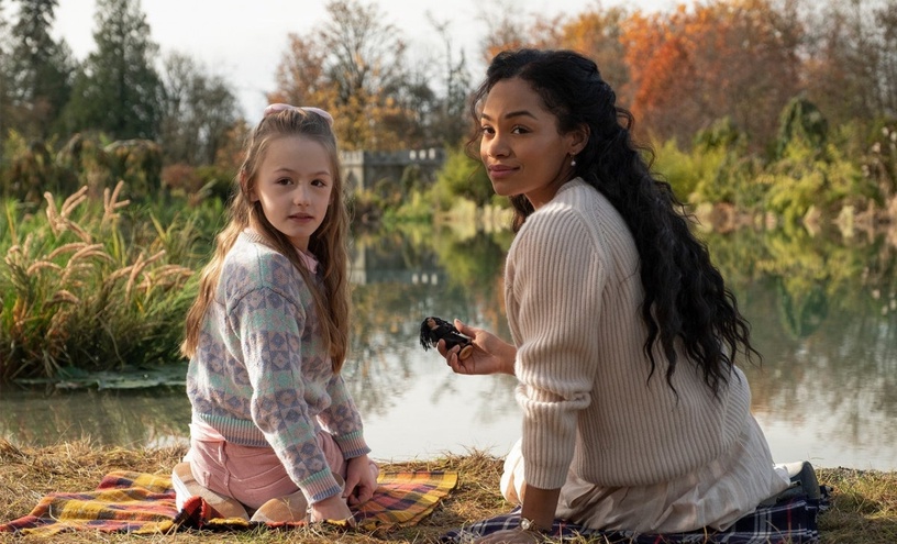 Netflix 10月推薦片單!《艾蜜莉在巴黎》好評如潮,《打噴嚏》《鬼莊園》也能線上看了