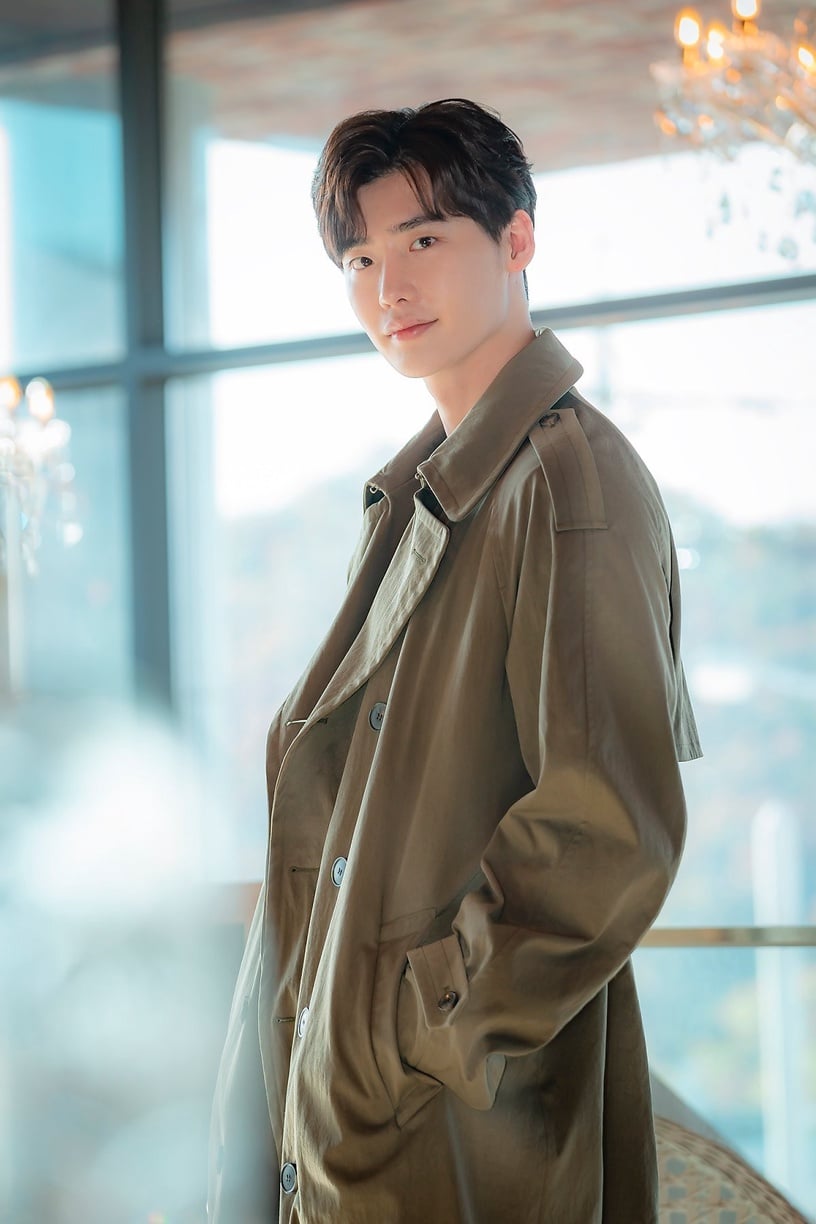 模特兒轉型演員男星2:李鍾碩 186公分