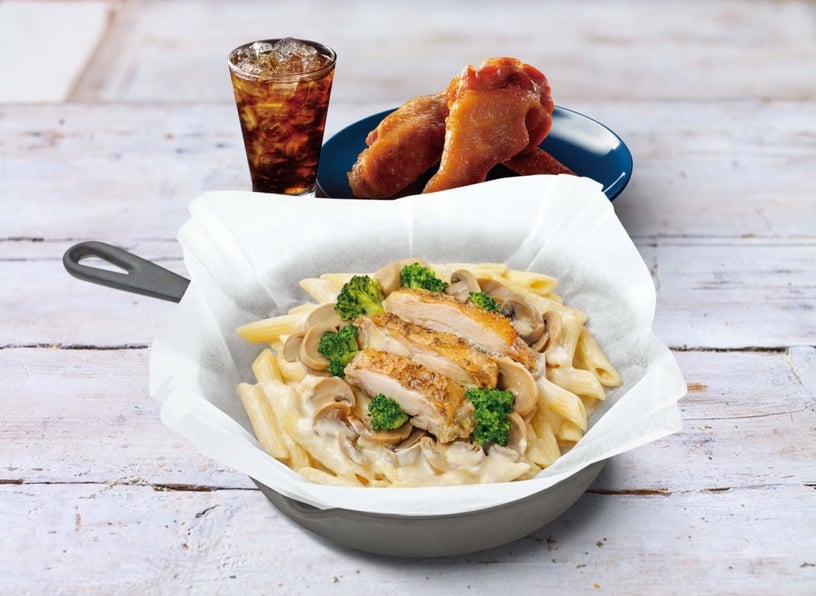 必勝客成立「Pasta Hut」搶攻義大利麵市場推「紙包筆管麵」!