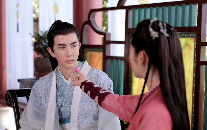 十月熱播陸劇男主角3:于朦朧 飾演《明月曾照江東寒》林放