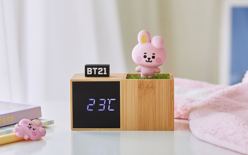 「BT21數位時鐘」可愛登場!超質感木質底座+超萌BT21公仔,還能顯示日期及溫度~