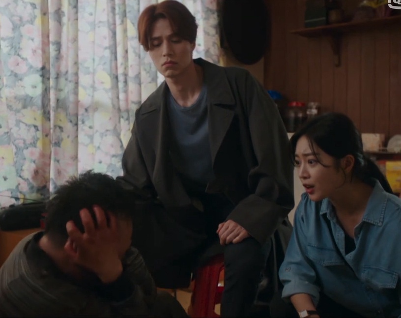 《九尾狐傳》恐怖情節1:船夫被同伴吃掉了