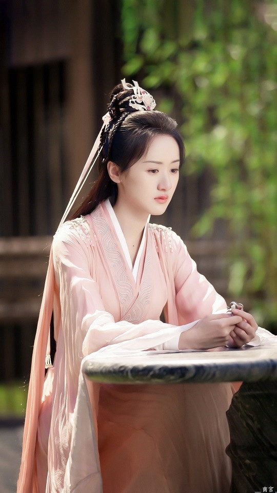 2020最高熱度的陸劇女主1:《琉璃》褚璇璣 袁冰妍飾演