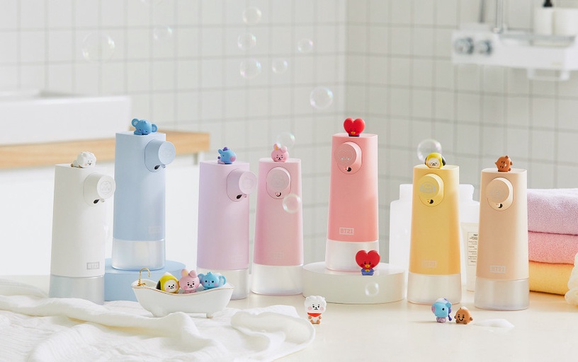 「BT21自動給皂機」粉嫩上市!慵懶BT21趴在給皂機上好療癒,還能調整泡沫用量超貼心!