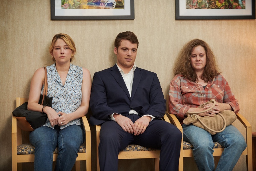Netflix 11月推薦片單!《王冠》第四季強勢回歸,還有多部聖誕浪漫愛情片值得追