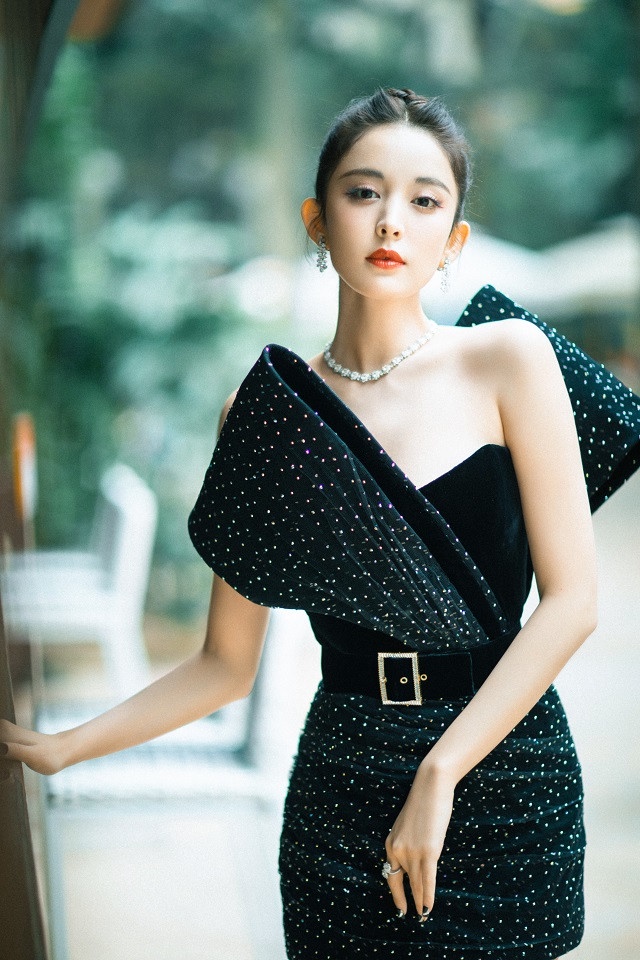 女星紅毯造型4:古力娜扎